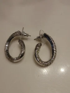 Pendientes brazalete firmados Barbara Mandrell años 80 enchapados en oro blanco diamantes de imitación transparentes - Imagen 1 de 4