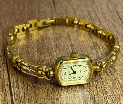 Chaika 机械 17j cal.1601 复古女式苏联时代手表。 — 第 1/4 张图片