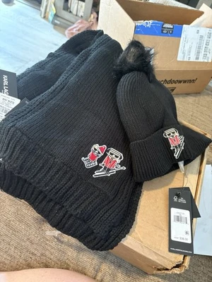 Karl Lagerfeld Winter Hat & Scare Set - Image 1 of 4