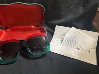 AUTÉNTICAS GAFAS GUCCI OVERSIZE MUJER VERDE, ROJO, NEGRO Foto 1 de 4