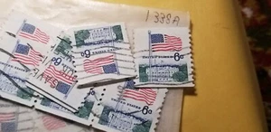 ONE USA STAMP #1338A-FLAG AND WHITE HOUSE-(1969)-6¢-FREE SHIPPING. - Picture 1 of 1