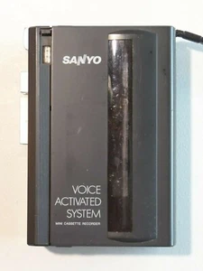 SANYO Voice Activated System Cassette Recorder M1115 For Parts or Repair - Picture 1 of 9