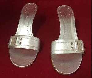 BCBGirls Max Azria Silber Leder Pantoletten - Bild 1 von 4