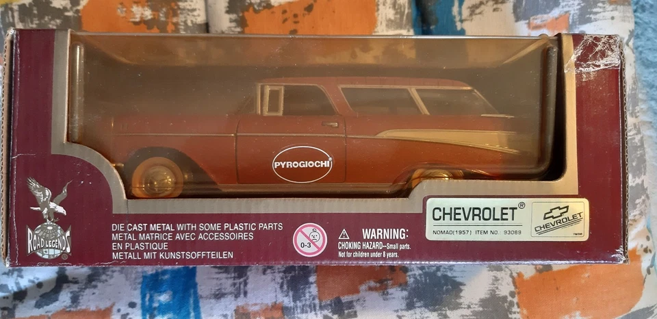 ROAD LEGENDS YAT MING 93089 CHEVROLET NOMAD 1957 IN SCATOLA anni 90 - Immagine 1 di 4