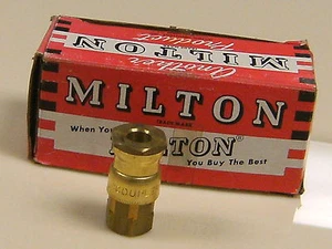 Milton Industries No. 795 D-Style “D-U” ¼” NPT Female Air Coupler Body - Picture 1 of 1