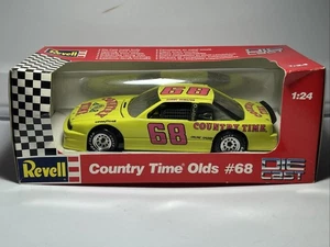 1992 Bobby Hamilton #68 Country Time Olds Cutlass 1/24 Diecast Revell NASCAR - Picture 1 of 10