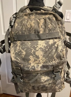 US Military ACU PAQUETE DE ASALTO DE 3 DÍAS Bug Out Bag COMPLETO USGI. Foto 1 de 4