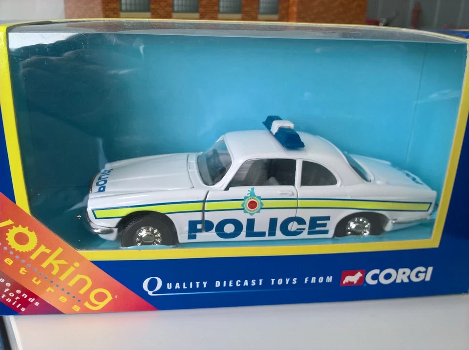 Corgi  Jaguar XJ12C central police  #59202  A/A  1999 working features - Photo 1/1