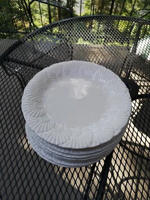  Mikasa Jewel EH900 - ofrece 10 platos de cena - BLANCO con borde de carcasa en relieve Foto 1 de 4