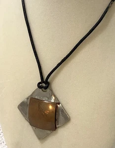 Collana in metallo misto - Foto 1 di 24
