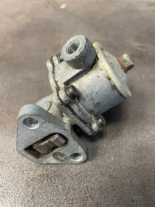 Pompa benzina Fiat Topolino B C - Fiat 1400 - Fiat Campagnola - Lancia Appia - Foto 1 di 4