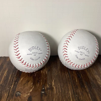 Dudley Sofball Lanzamiento Lento Corcho Centro Oficial Vuelo Restringido SB12L RF Lote 2 Foto 1 de 3