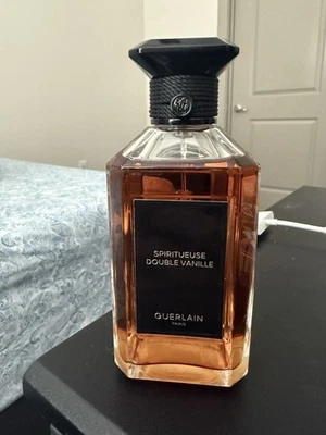 Guerlain Spiritueuse Doble Vainilla Eau de Parfum 6,7 OZ (200 ml) Foto 1 de 4