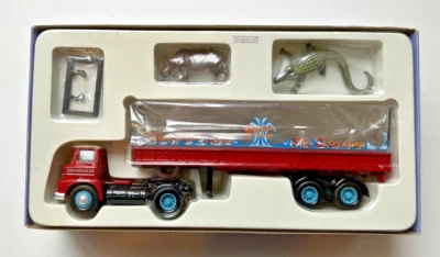 CORGI CLASSICS CHIPPERFIELD FODEN S21 TANK TRAILER W/HIPPO & CROCK NIB - Image 1 of 4