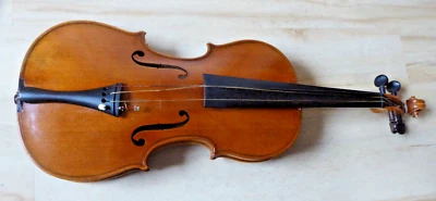 Old 4/4 violin - of very good quality +++ - Image 1 of 4