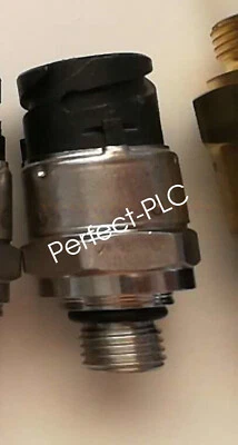 1pc Oil pressure switch 0035352731 sensor for 18V2000 12V2000 16V2000 - Image 1 of 4