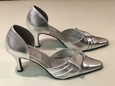 Zapatos de salón elegantes de tacón alto plateados retoques - talla 8M Foto 1 de 4
