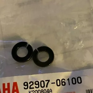 Yamaha 92907-06100-00 Spring Washer PW50 92995-06100-00 - Foto 1 di 1