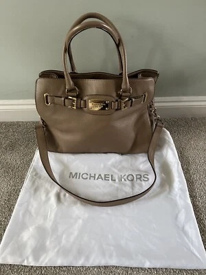 Michael Kors Beige Leather Hand/ Shoulder Bag - Image 1 of 4