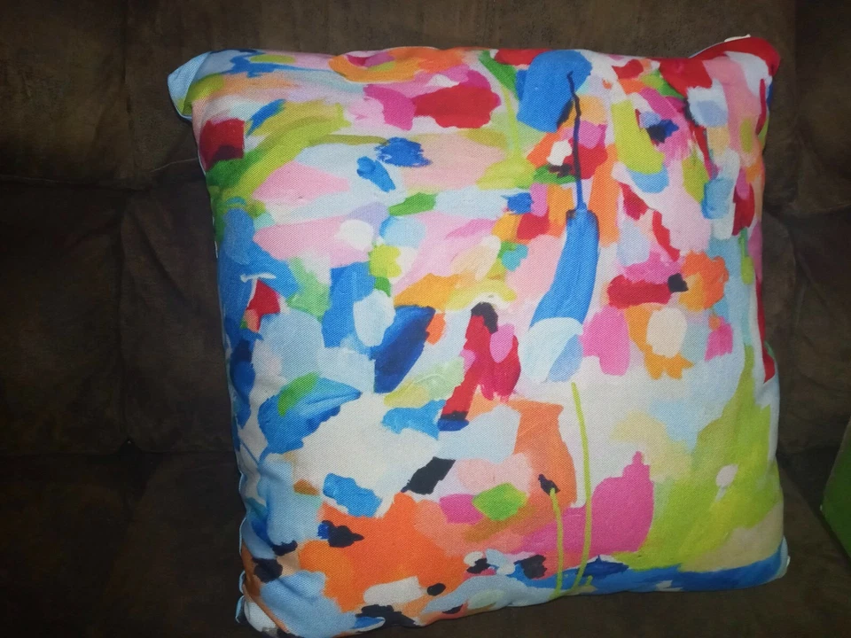 Kavka Designs 4 Outdoor Throw Pillows Patio Garden Couch Cushion 18" X 18" NEW - Image 1 of 4