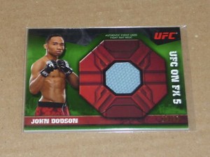 2013 Topps UFC KNOCKOUT JOHN DODSON FIGHT MAT RELIC GREEN /88 E9987