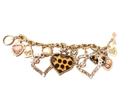 Betsey Johnson bracelet Taxi Girl hearts Lucite crystal charms signed goldtone - Image 1 of 4