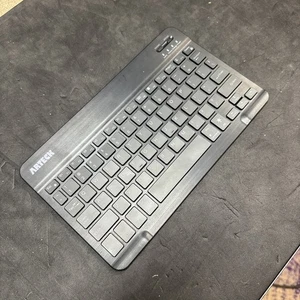 Arteck Universal Backlit 7-Color Mini Bluetooth Keyboard for Travel and iPad - Picture 1 of 3