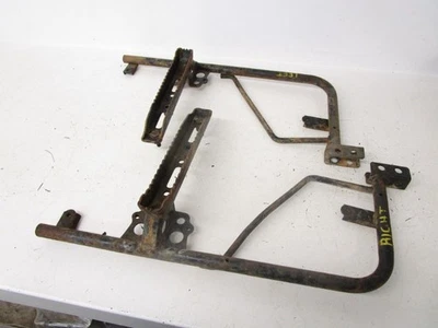 06 soportes utilitarios para reposapiés Arctic Cat 250 3303-939 2006-2009 Foto 1 de 4