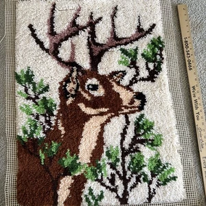 Vintage 1980 MH WILD BUCK Latch Hook Wall Rug Hanging Kit 24X34 34003 Complete ! - Picture 1 of 4