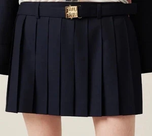 Minifalda plisada azul marino Miu Miu talla S - Imagen 1 de 11