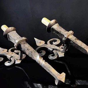 Weighty Wrought Iron Antique Single Arm Wall Sconce - Picture 1 of 5