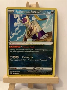 Strahlender Hisuian Sneasler 123/196 Verlorener Ursprung Ultra Rare Pokémon TCG Karte NM/M - Bild 1 von 2