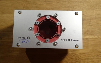 Innovatek Fass-O-Matik in Rot mit 5.25" Einbaurahmen - Ausgleichsbehälter - Bild 1 von 3