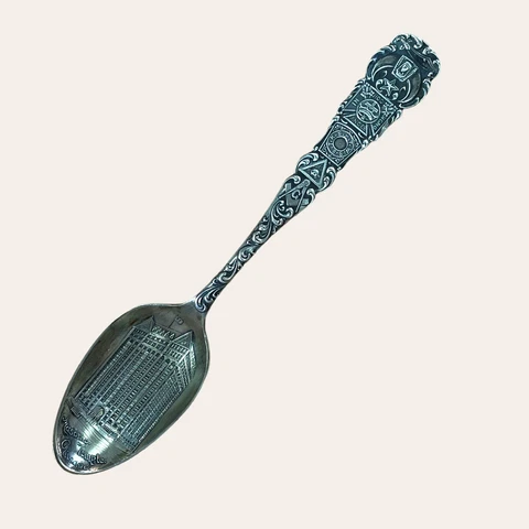 Vintage Freemasons Masonic Temple Chicago Sterling Souvenir Spoon 6" 26G Silver Cover