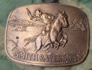 Smith&Wesson vintage 1975 belt buckle - Picture 1 of 2