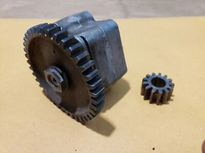 Indian Scout Arrow Warrior 1949 bomba de aceite vertical única 149 249 Foto 1 de 4