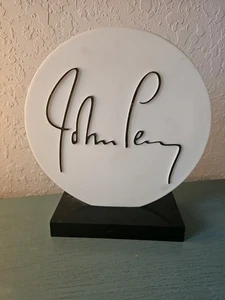 Vintage sehr seltene John Lennon Signatur auf weißer Scheibe Kunst Skulptur - sehr gut - Bild 1 von 7