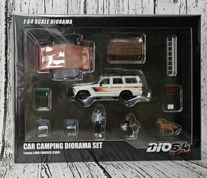 Toyota Land Cruiser 1987 INNO64 1:64 DIO64-002 con diorama de campamento de autos - Imagen 1 de 1