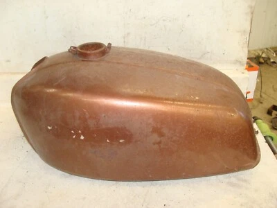Honda CB 500 700 años 70 OEM depósito gasolina sin tapa ni llave, necesita pintura 75 76 77 Foto 1 de 4