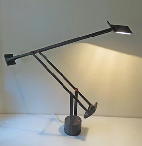 Original Vintage Artemide Tizio Micro LED italienische Schreibtischlampe von S Sapper - verpackt - Bild 1 von 23