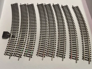 8x Kuehn 72130 R1 30° R321 pistas curvas - escala TT 1:120 - muy buen estado - Imagen 1 de 6