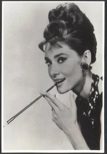 Modern Postcard: AUDREY HEPBURN (Mayfair, Ref: 255). Free UK Postage - Picture 1 of 1
