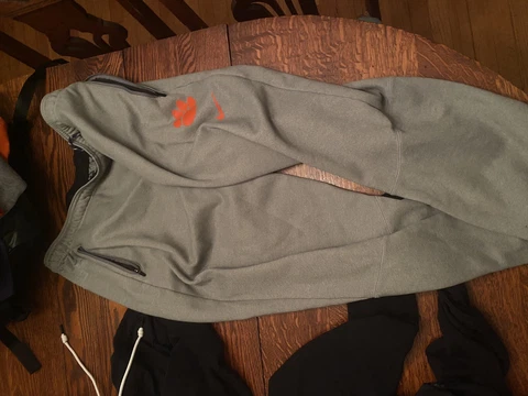 Nike Clemson Football Men’s XL Team Issued Sweatpants Cover