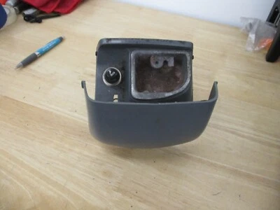 Chevrolet Beretta GT GTZ 1988-1990 GRIS CONSOLA CENTRAL CENICERO CON TAPA FUNCIONA Foto 1 de 4