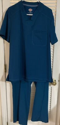 Dickies Scrubs Men's Zip Fly Cargo Scrub Pants Short DK110S  & Top DK610 - Image 1 of 4