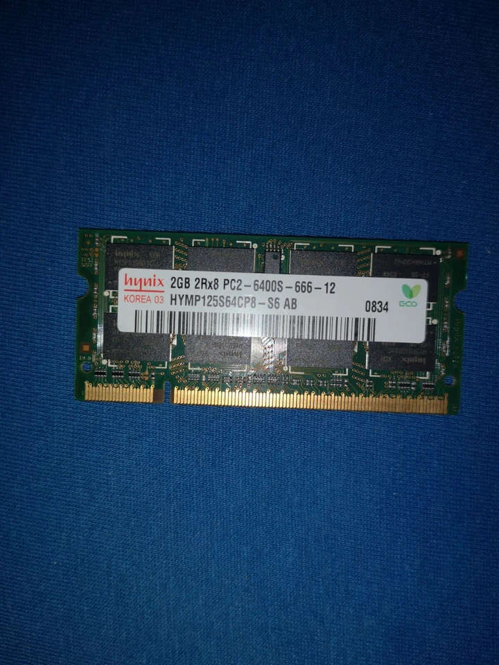 RAM HYNIX HYMP125S64CP8-S6-AB-C 2GB DDR2 800MHZ CL6 SODIMM 1,35V - Immagine 1 di 1