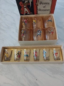 Scarce Retro Decorated Shot Glasses Featuring The Pirates of Penzance. 2 Sets - Picture 1 of 6