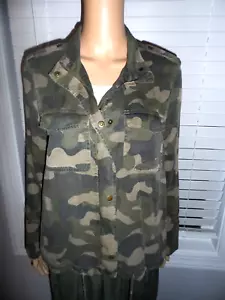Great C & C California size S green camouflage zip up jacket women - Picture 1 of 6