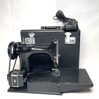 1953 Antique Vintage SINGER 221 Featherweight Sewing Machine Case • 650€