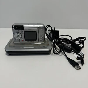 Kodak EasyShare DX6440 4.0 MP Digital Camera Silver Cable & Dock PARTS REPAIR - Picture 1 of 17